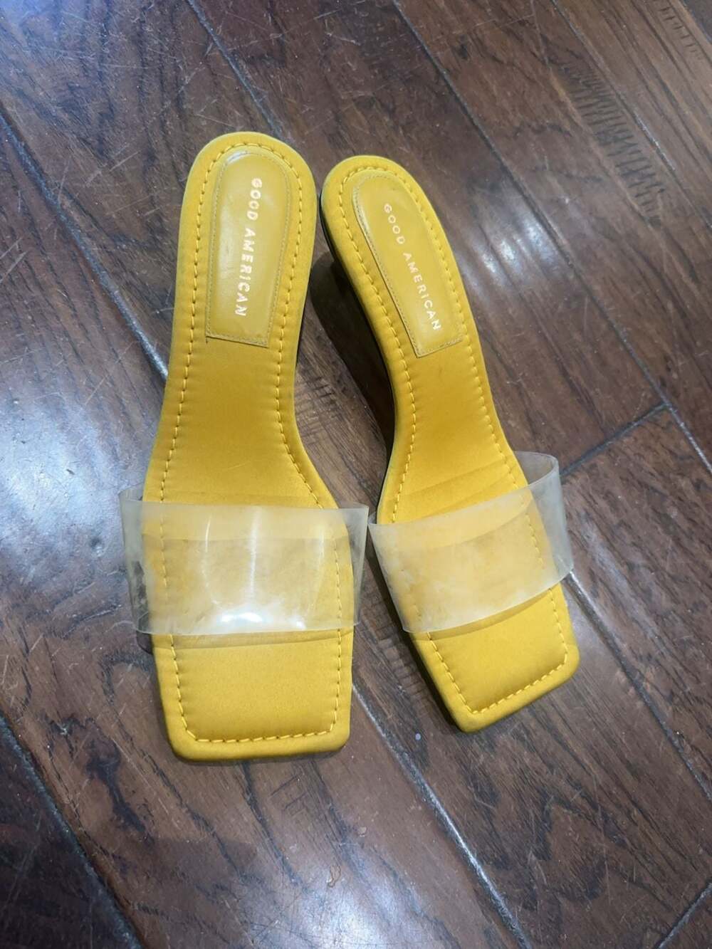 Good‎ American GA120 Yellow Satin Rhinestone Heel Sandals Size 10
